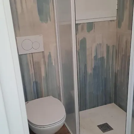 Una Corte Sui Tetti Di Bari Exterior photo